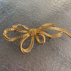 Vintage gold w/ crystal accents bow brooch